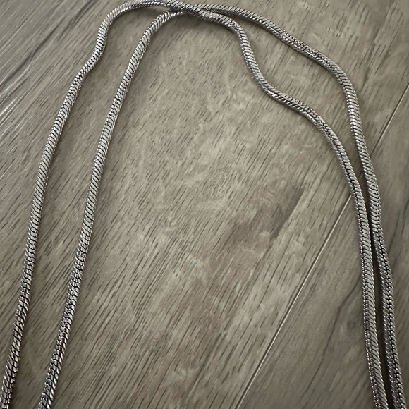 RARE Y2K Red w/ Silver Hardware Vintage Guess Purse - Picture 4 of 7